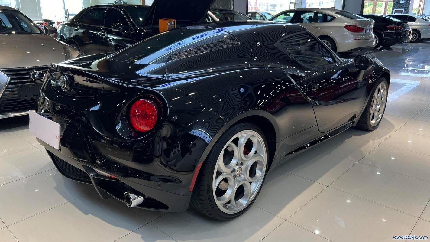 alfaromeo4c外匯;阿爾法羅密歐4C外匯投資分析與市場趨勢解讀