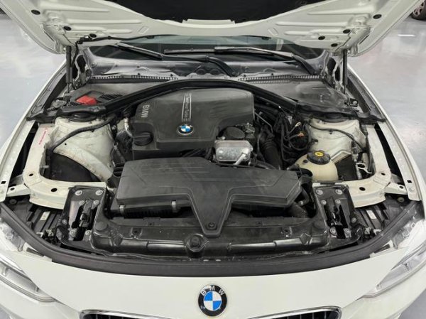 bmw328i外匯車｜查博士S级检测+全程4S维保｜2025上牌仅8.78万