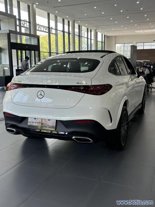 GLC300Coupe外匯車價格多國行情解析 跨境比價指南及數據支撐