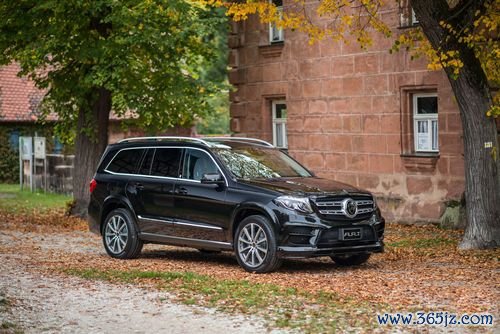 賓士外匯車c300 賓士外匯車C300購買攻略：高CP值首選指南